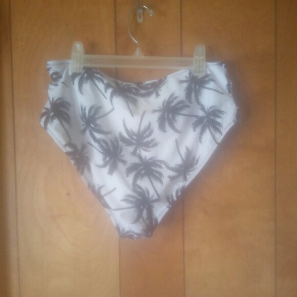 Beachsissi Women's Black White Full Coverage Bikini Bottoms Size XL - Picture 4 of 4